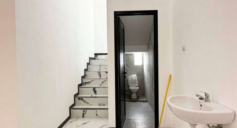 Rumah 2 Lantai dengan Rooftop di Condet, Jakarta Timur